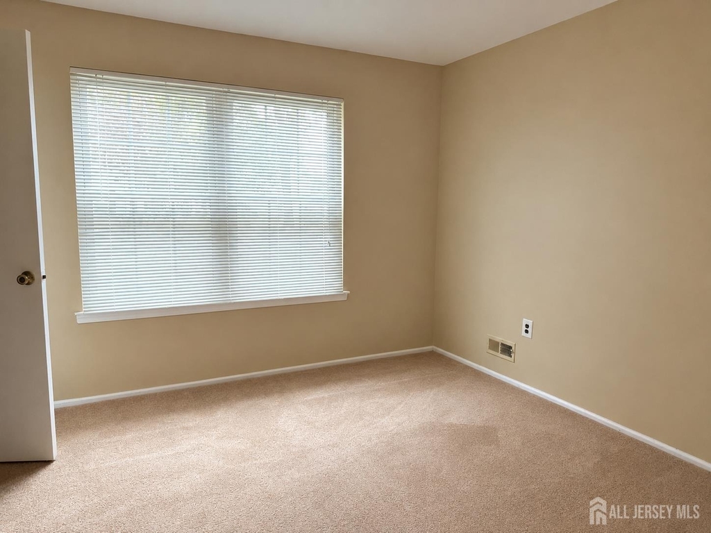 109 Applegate Lane - Photo 3