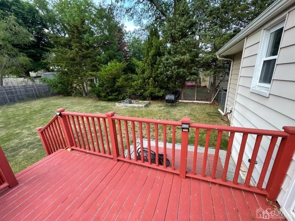 210 Runyon Avenue - Photo 17