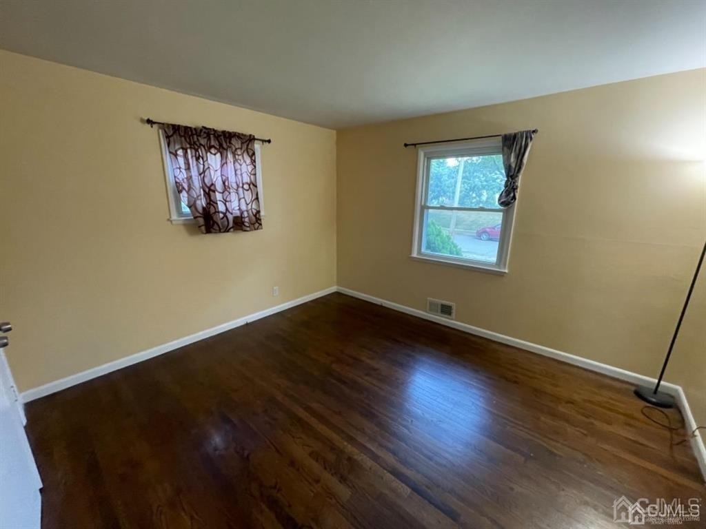 210 Runyon Avenue - Photo 10