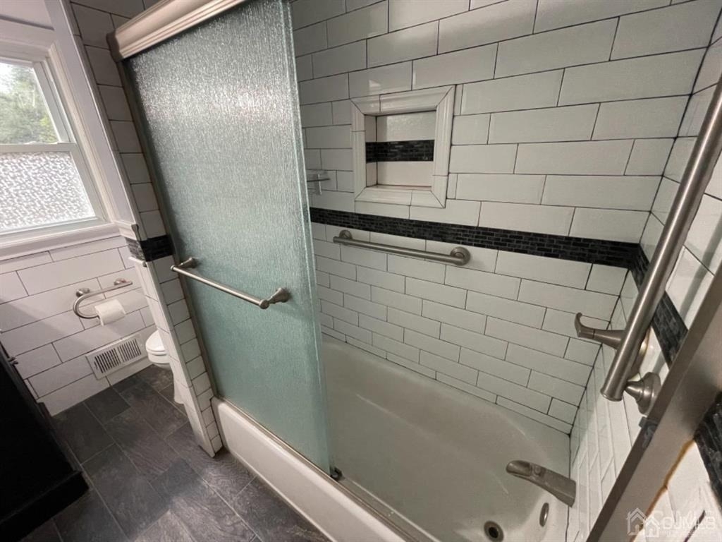 210 Runyon Avenue - Photo 14