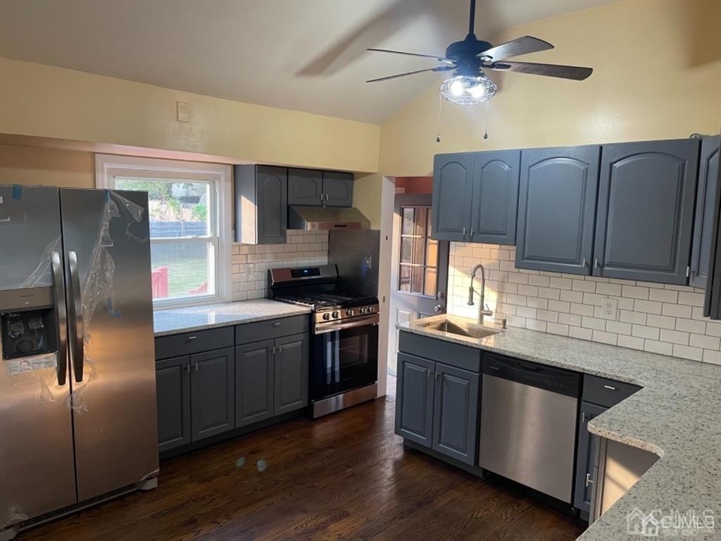 210 Runyon Avenue - Photo 4