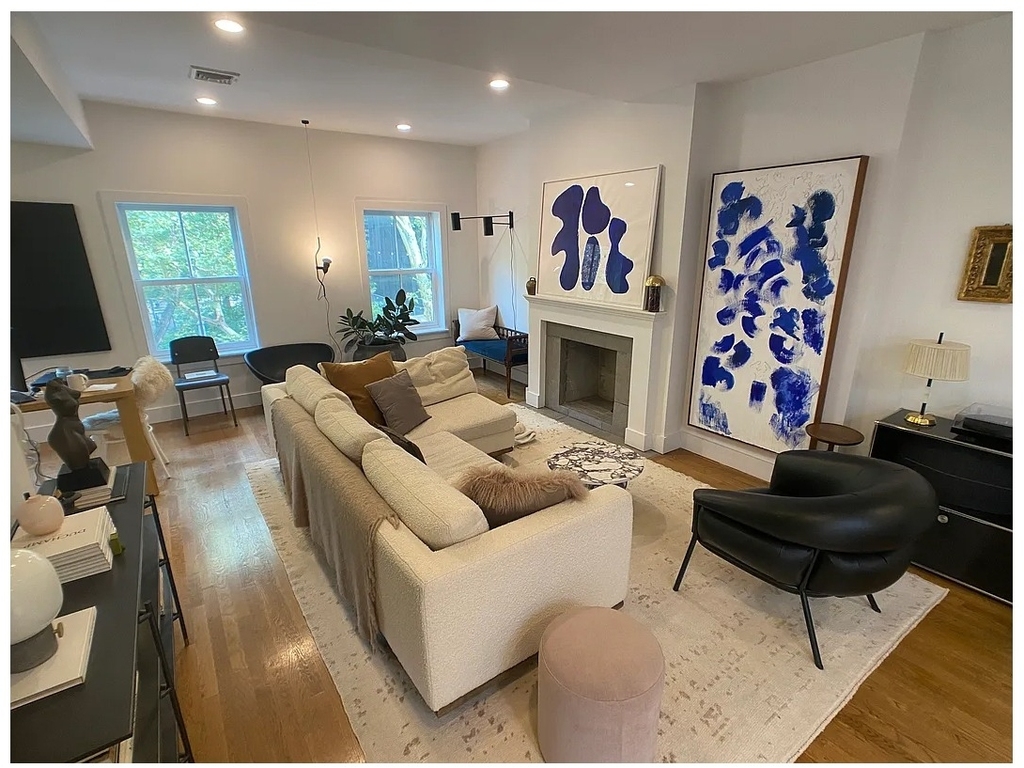 284 Carlton Avenue - Photo 8