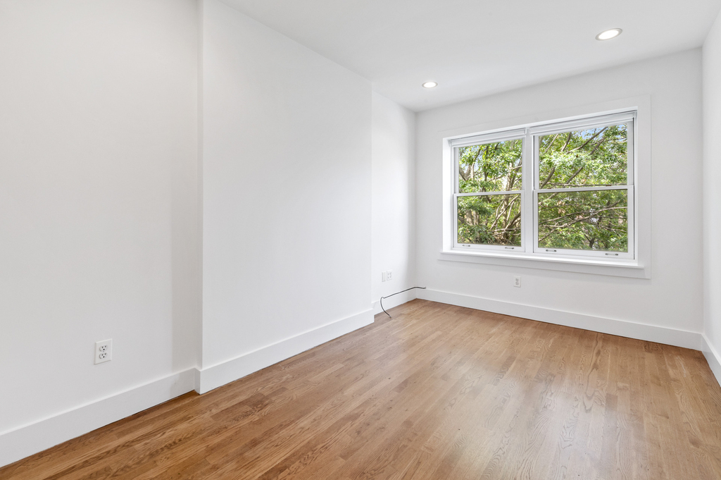 284 Carlton Avenue - Photo 20