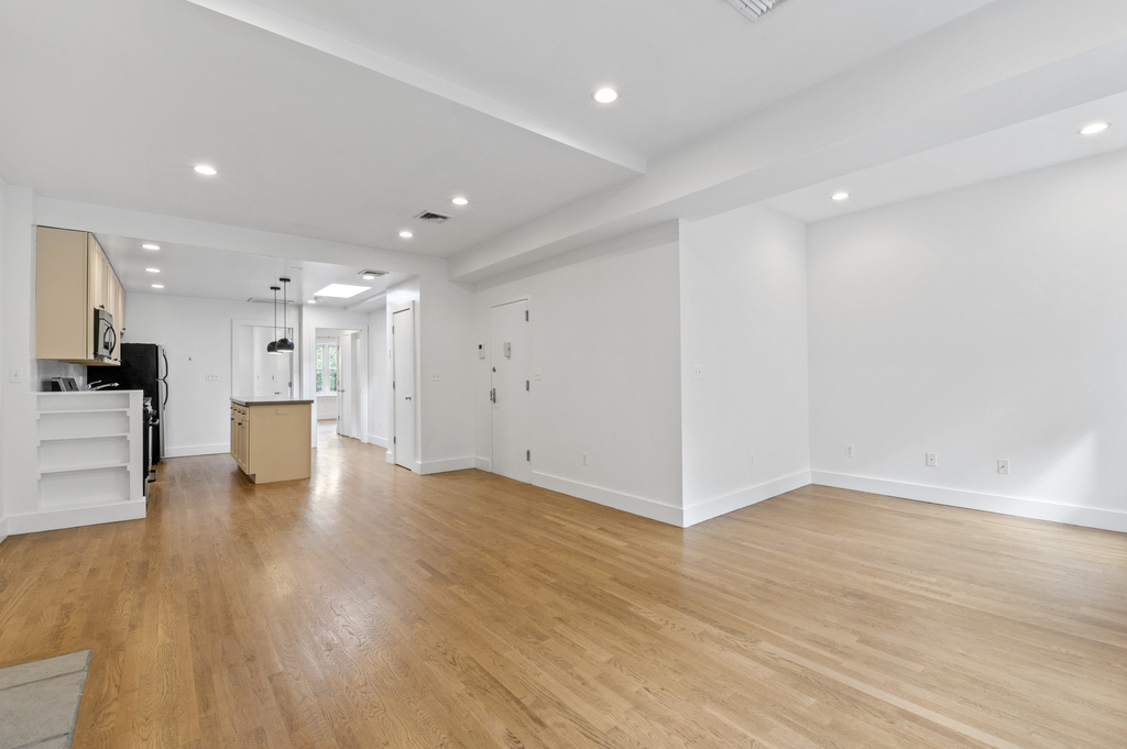 284 Carlton Avenue - Photo 7