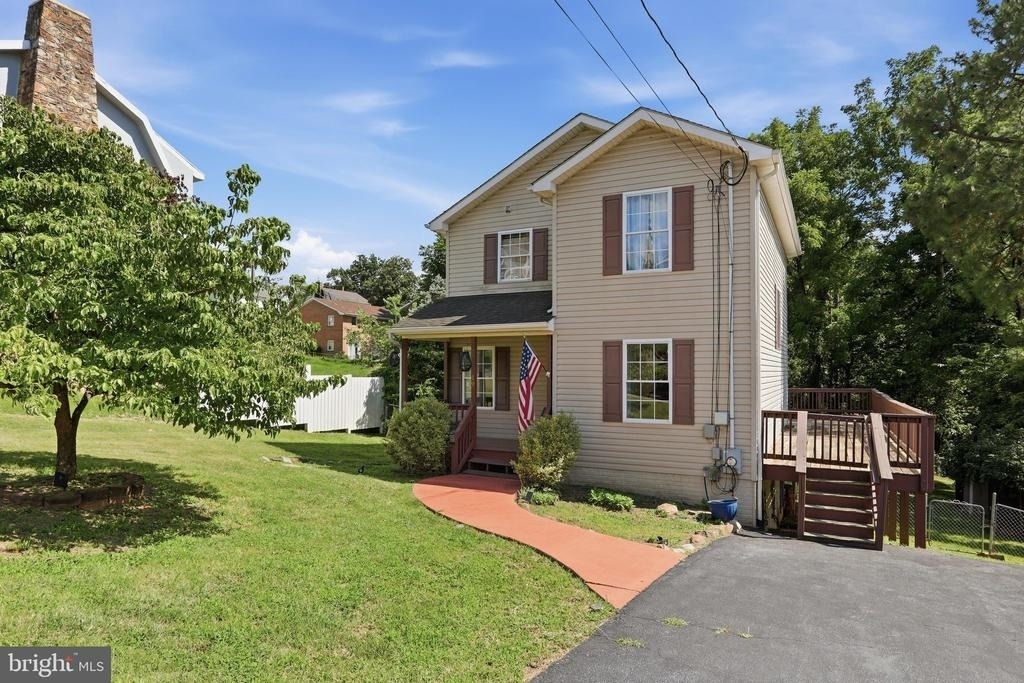 19 Fairview Avenue - Photo 3