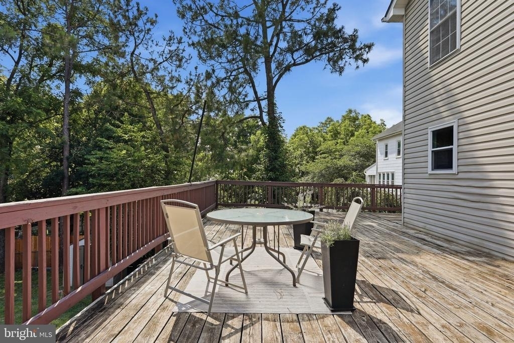 19 Fairview Avenue - Photo 33