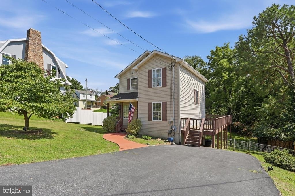 19 Fairview Avenue - Photo 4