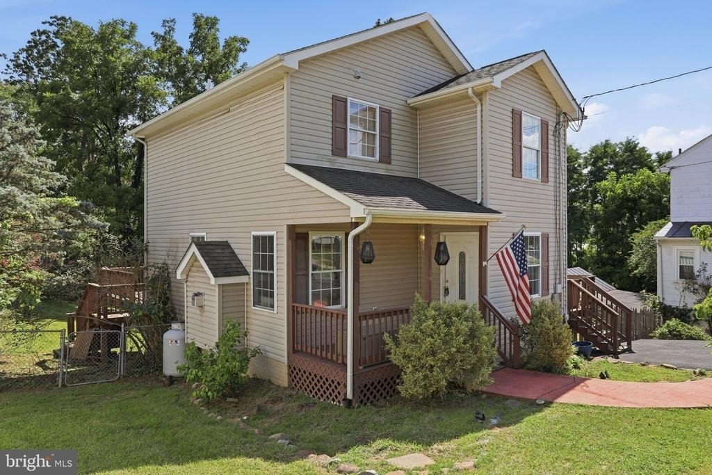 19 Fairview Avenue - Photo 1