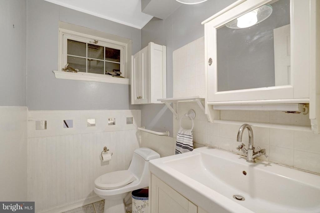 8527 Parliament Drive - Photo 14
