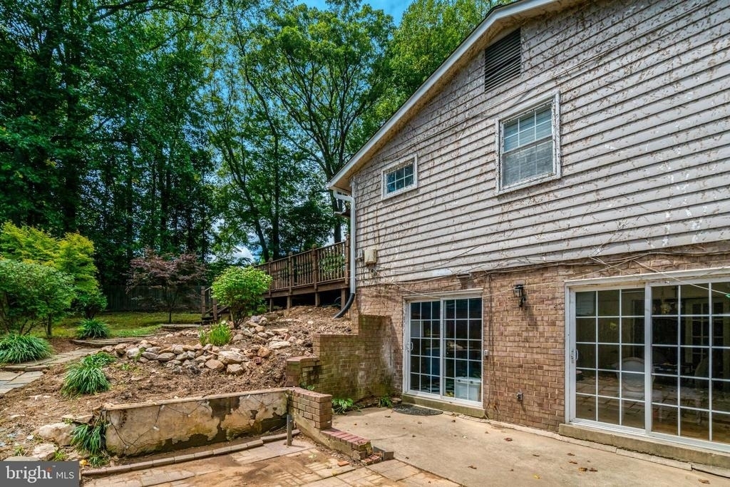 8527 Parliament Drive - Photo 38