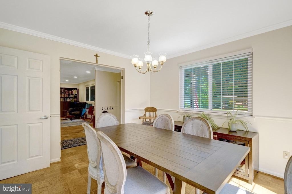 8527 Parliament Drive - Photo 10