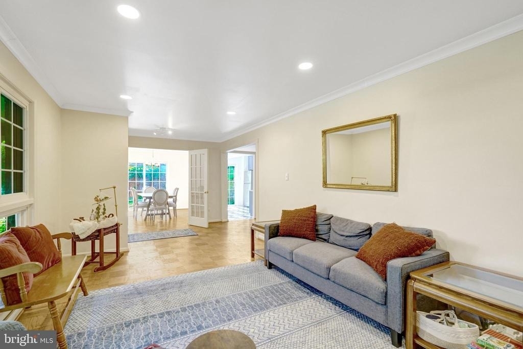 8527 Parliament Drive - Photo 8