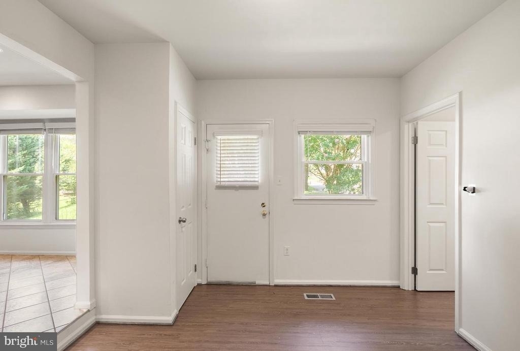 8902 Huxley Court - Photo 31