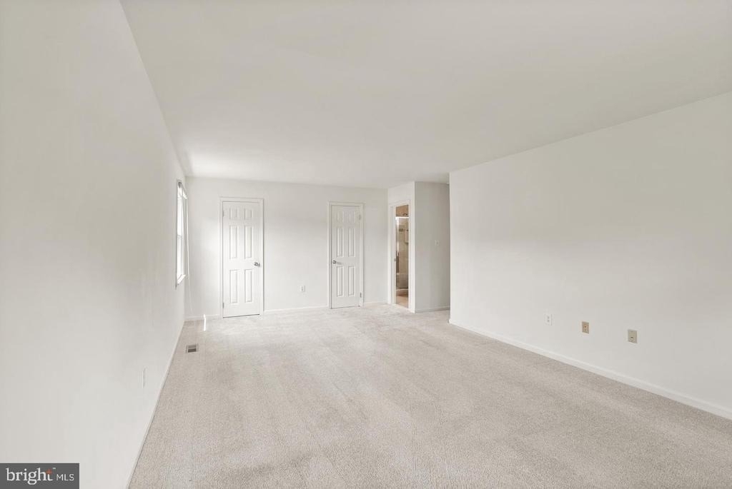 8902 Huxley Court - Photo 11