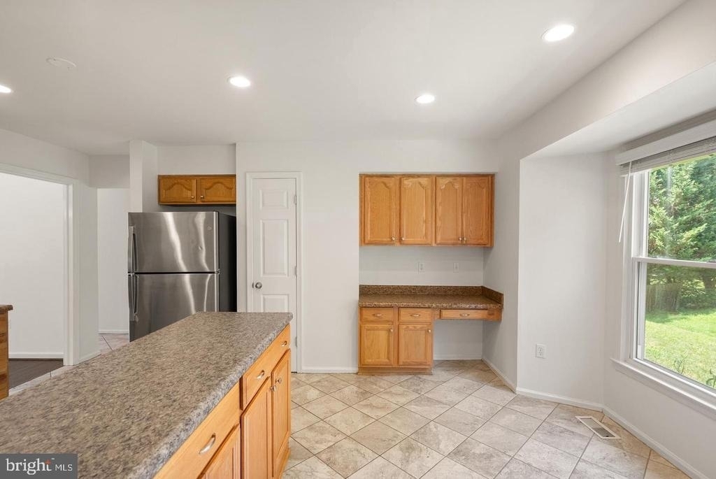 8902 Huxley Court - Photo 6
