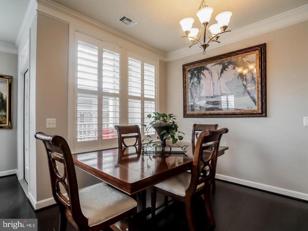 13722 Neil Armstrong Avenue - Photo 2