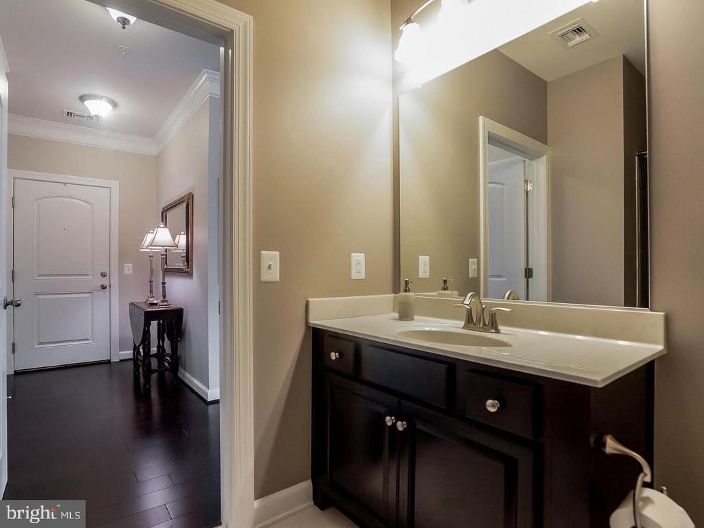 13722 Neil Armstrong Avenue - Photo 12