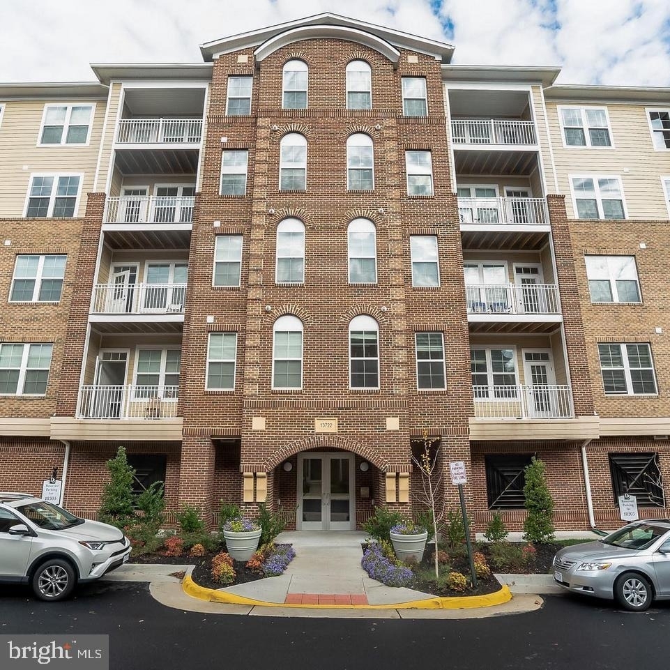 13722 Neil Armstrong Avenue - Photo 0