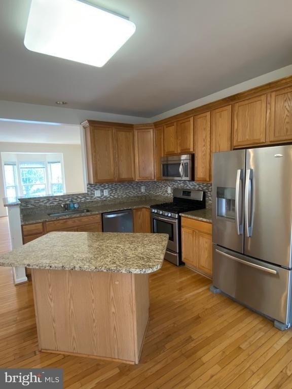 2560 Belcroft Place - Photo 2