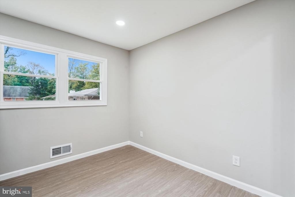 2226 Westwood Place - Photo 9