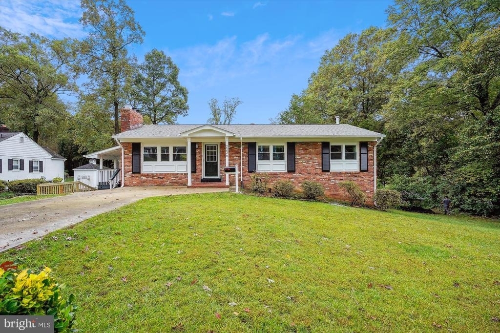 2226 Westwood Place - Photo 0