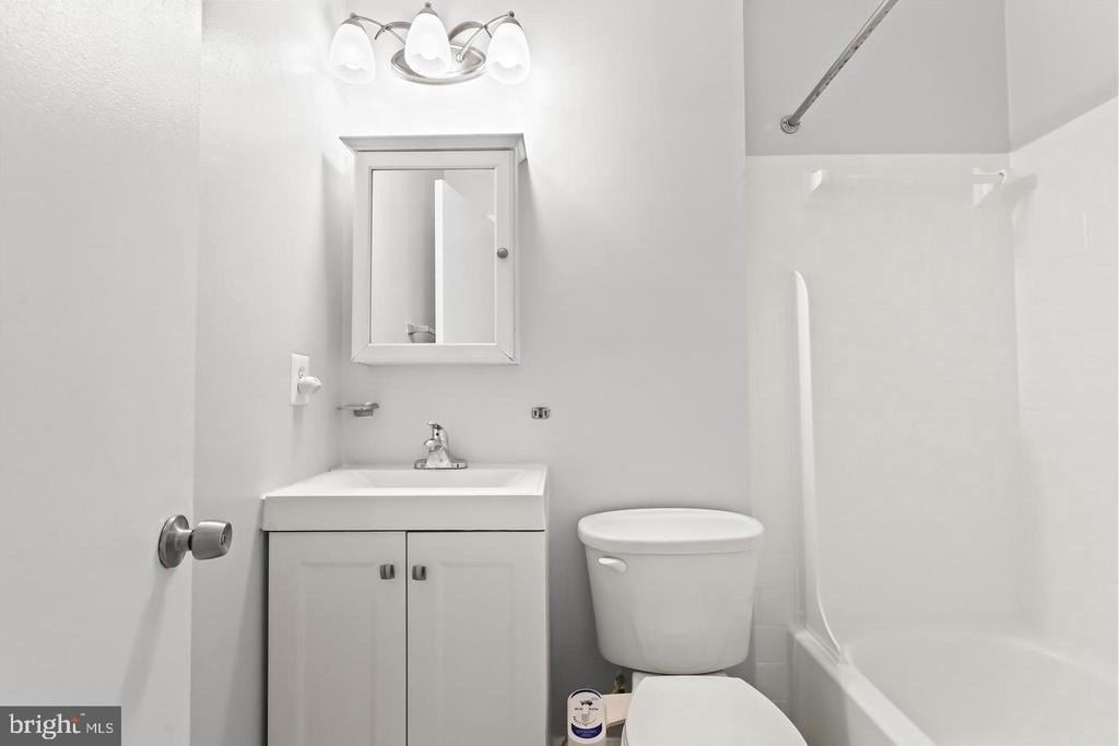 9904 Hagel Circle - Photo 23