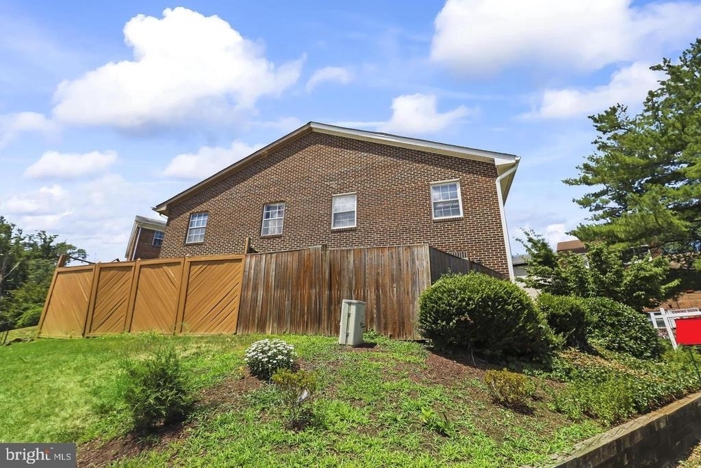 9904 Hagel Circle - Photo 26