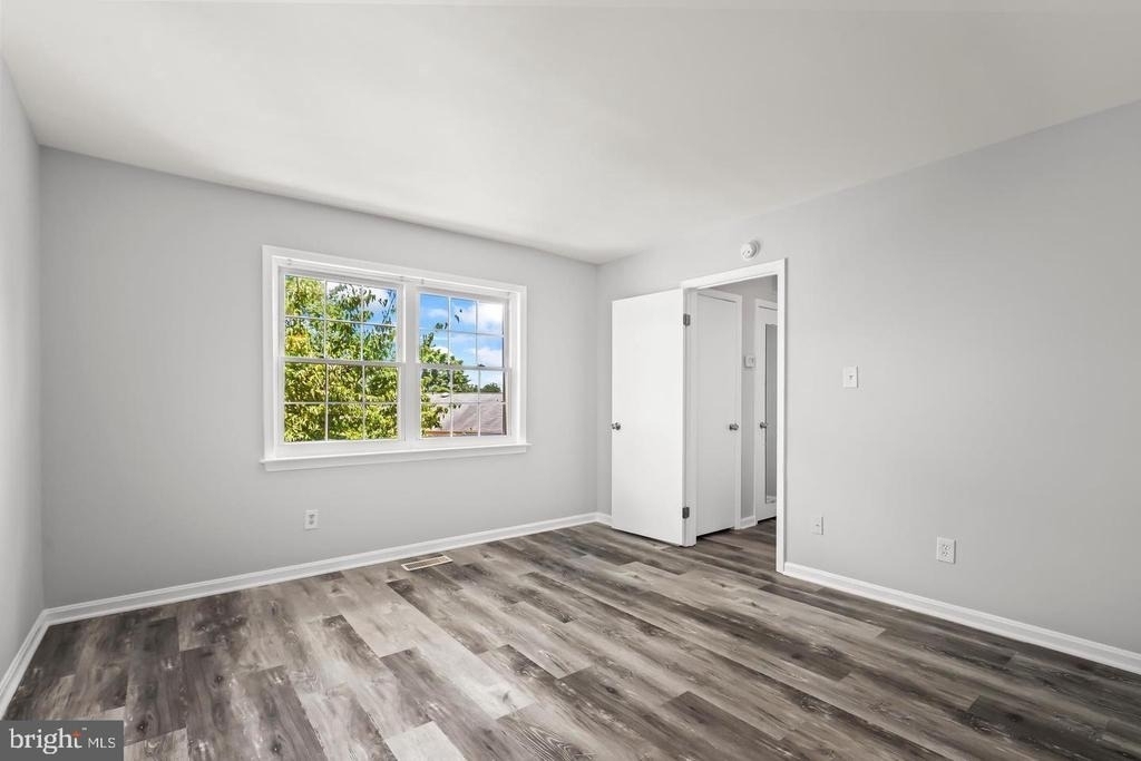 9904 Hagel Circle - Photo 18