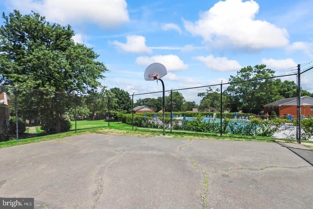 9904 Hagel Circle - Photo 27