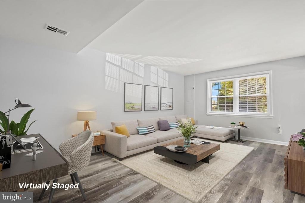 9904 Hagel Circle - Photo 4