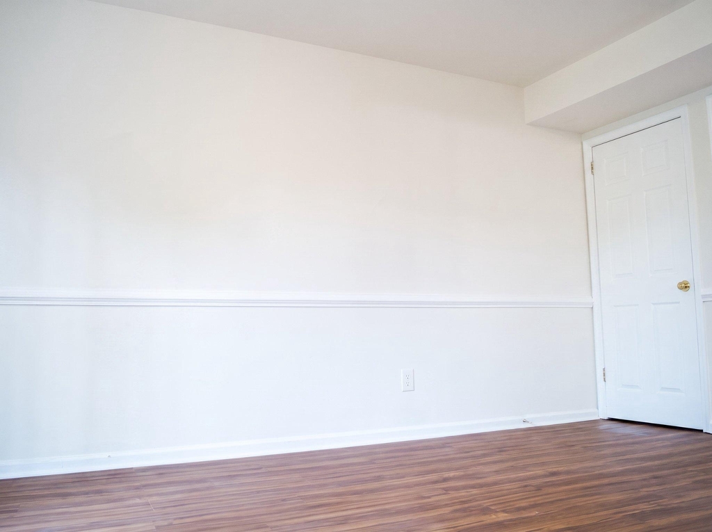 402 Forest Court - Photo 7