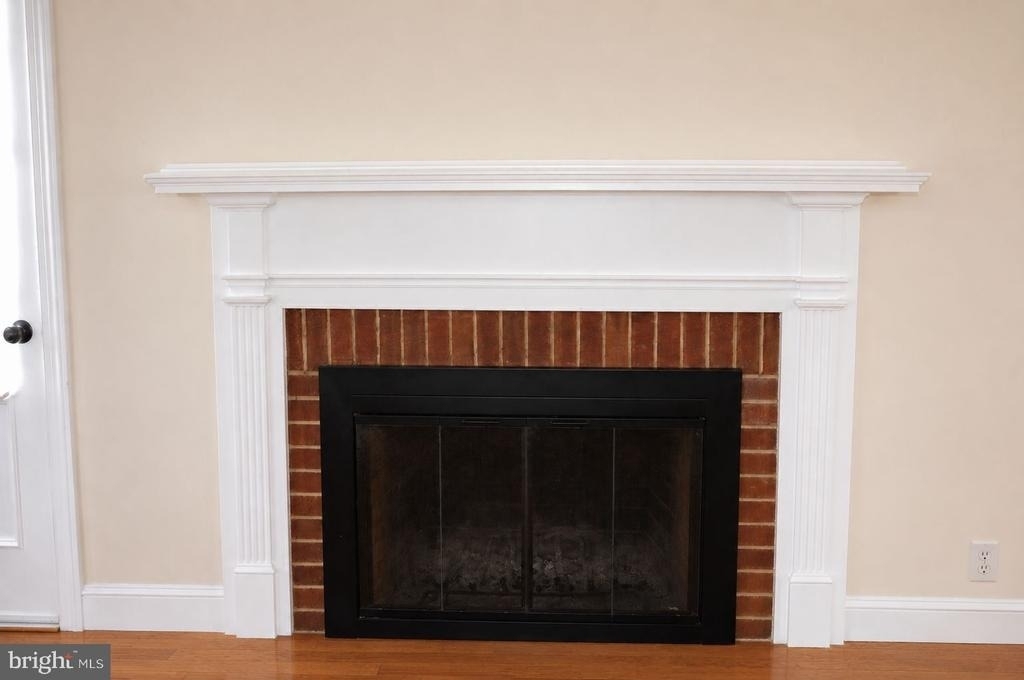 324 W Asher W - Photo 4