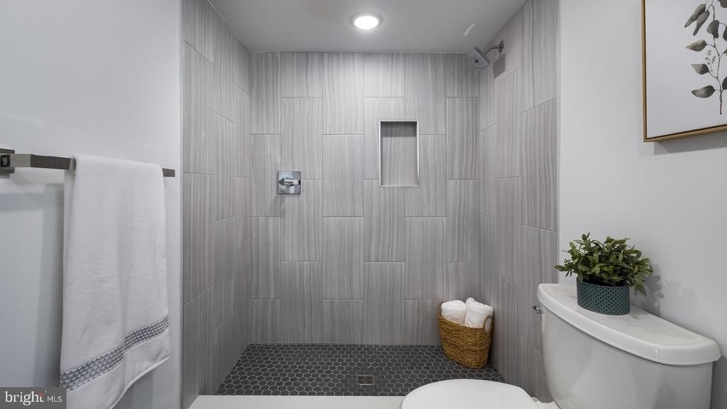 1825 Callowhill Street - Photo 16