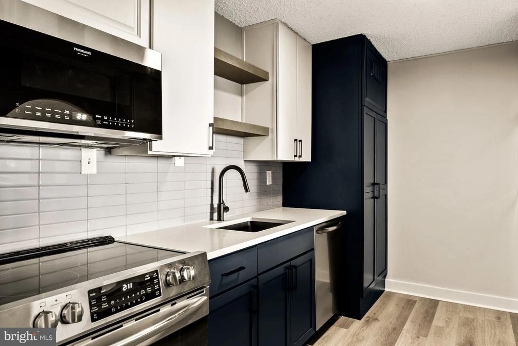 1500 Locust Street - Photo 1