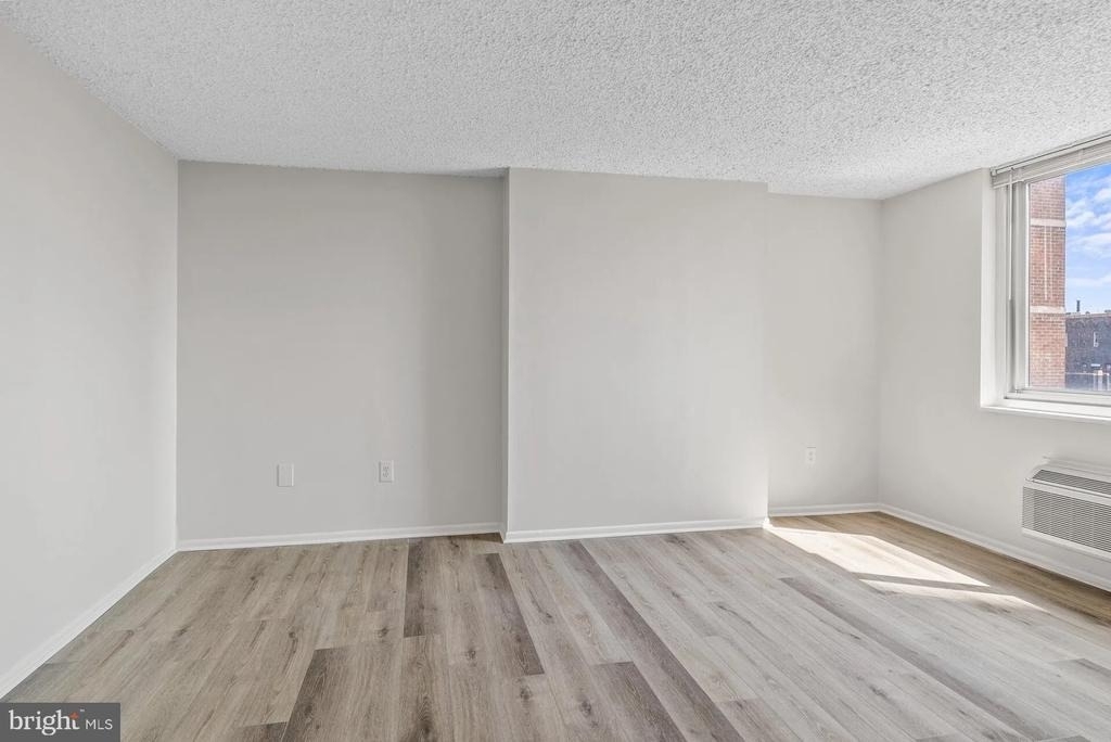 1500 Locust Street - Photo 18