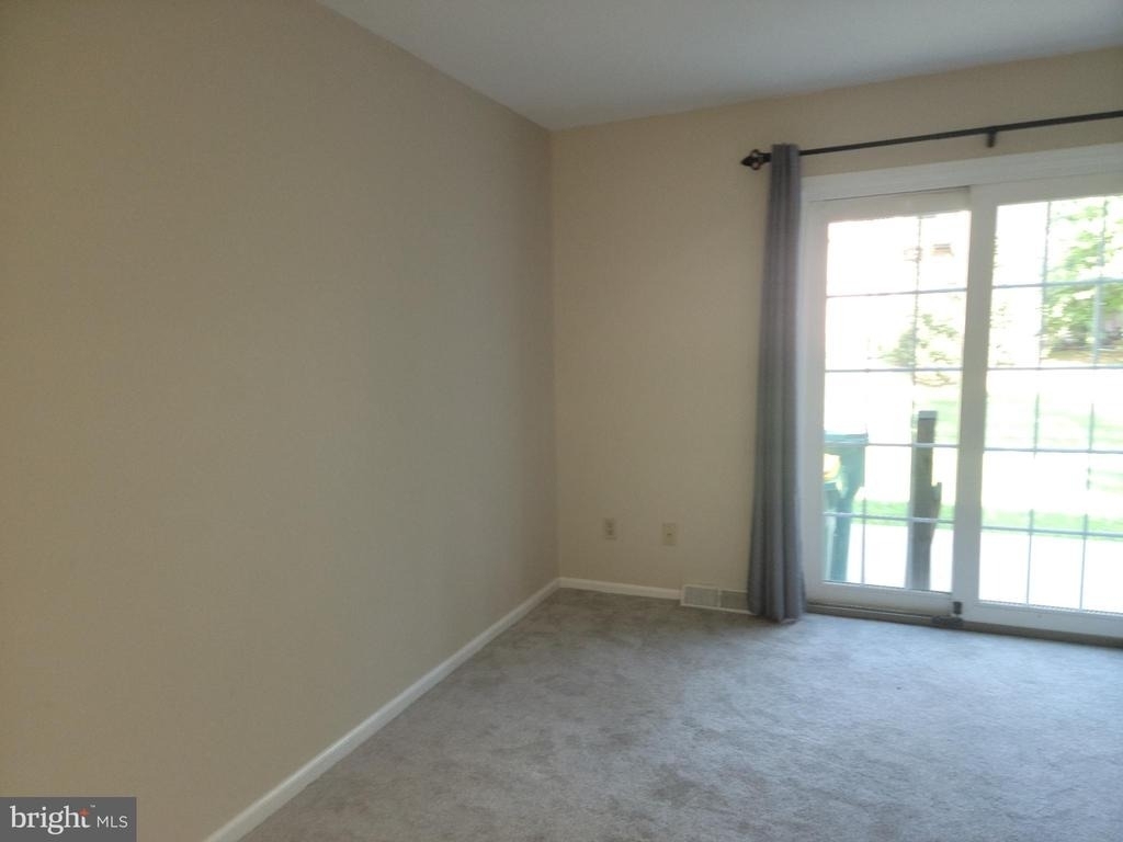 4517 N Hedgerow Drive - Photo 2