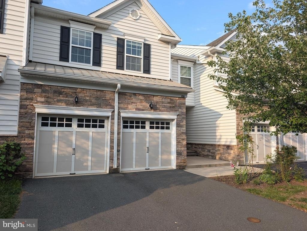 68 Autumn Lane - Photo 0