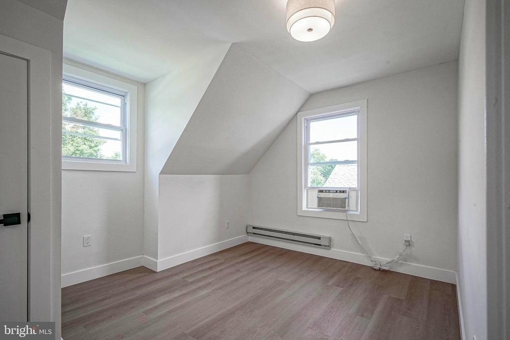 21 21 & 23 Harding Avenue - Photo 17