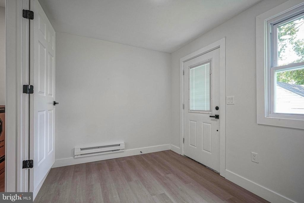 21 21 & 23 Harding Avenue - Photo 16
