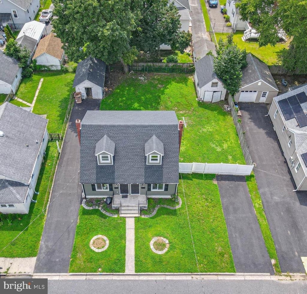 21 21 & 23 Harding Avenue - Photo 3