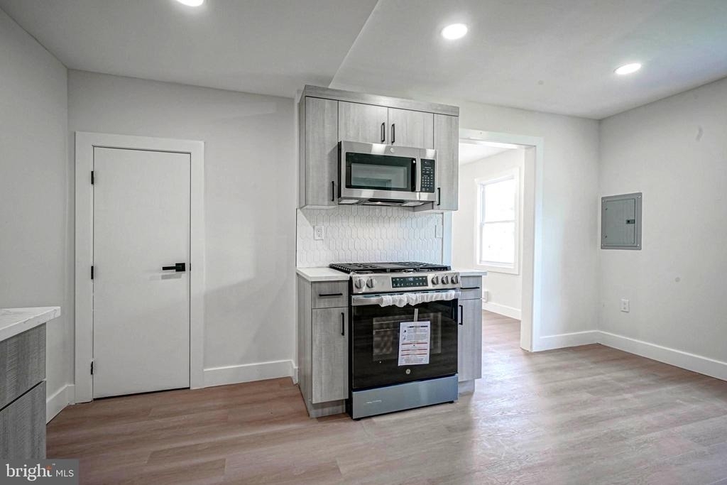 21 21 & 23 Harding Avenue - Photo 9
