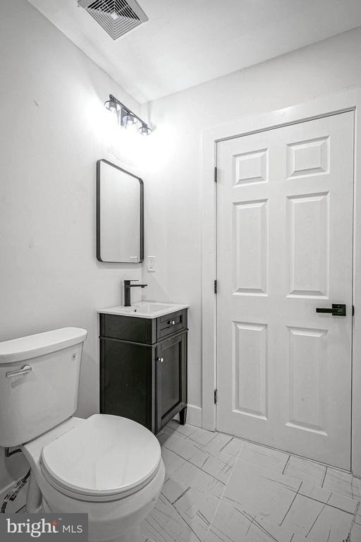 21 21 & 23 Harding Avenue - Photo 15