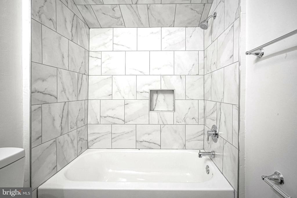 21 21 & 23 Harding Avenue - Photo 33