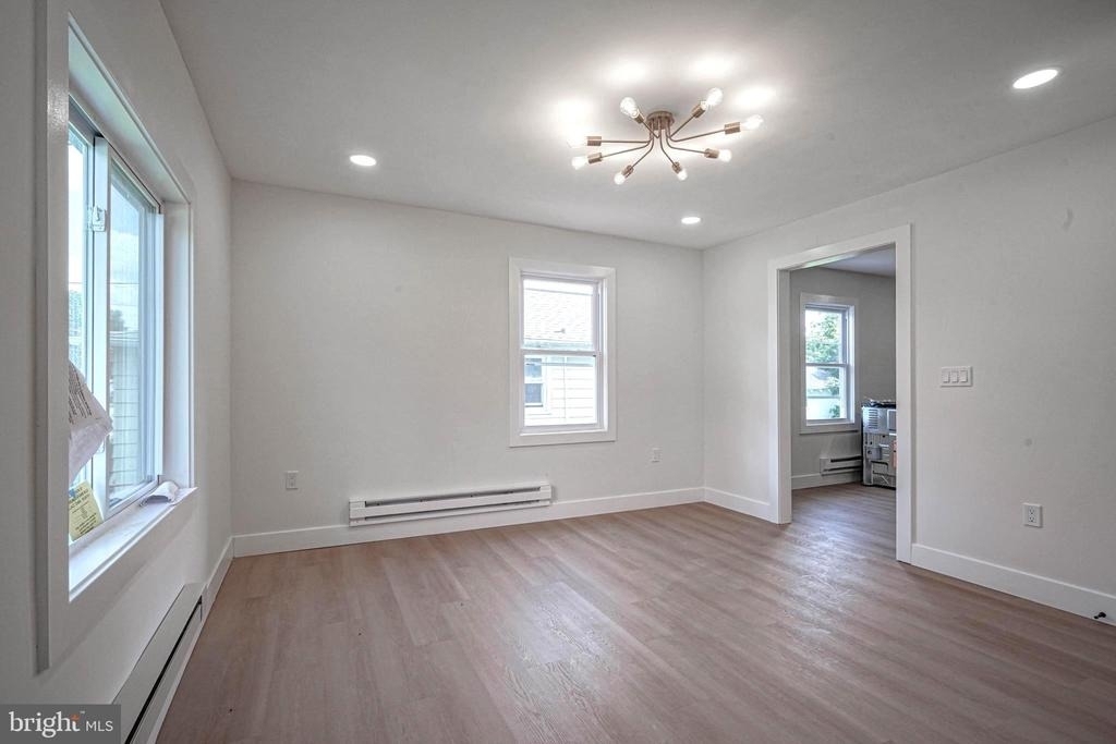 21 21 & 23 Harding Avenue - Photo 11