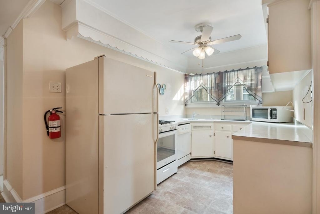 409 N Haddon Avenue - Photo 8