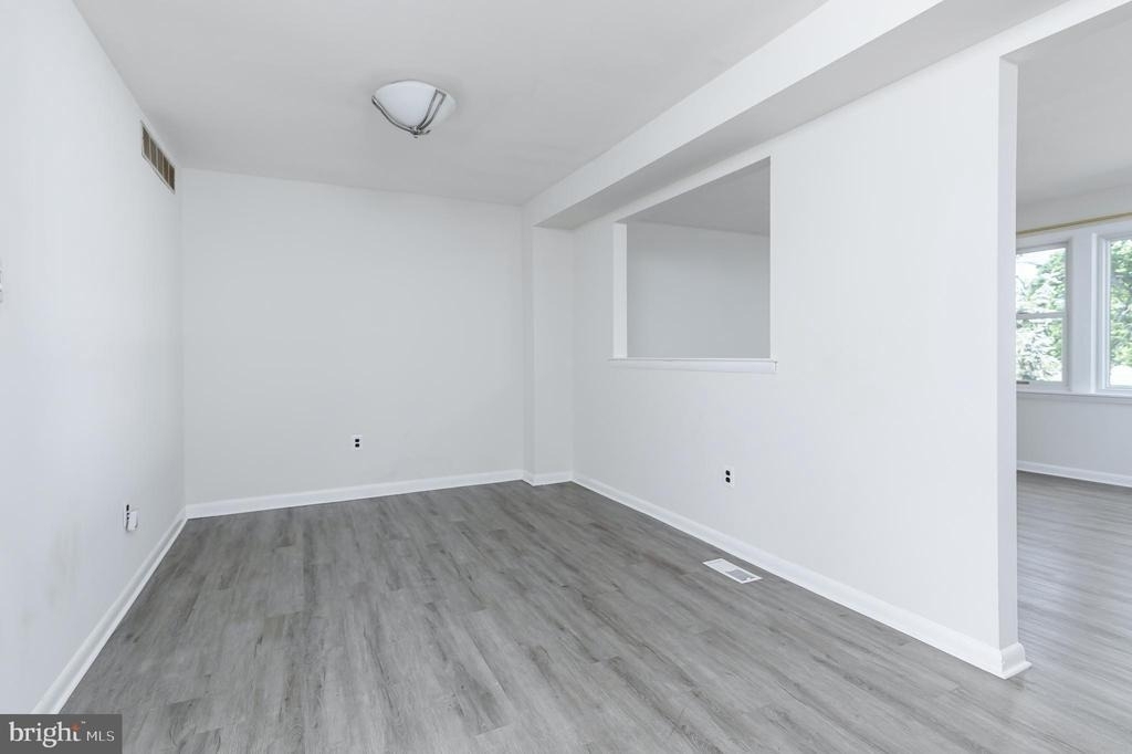 1445 Boxwood Drive - Photo 7