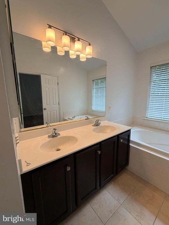 12109 Sutton Lane - Photo 33