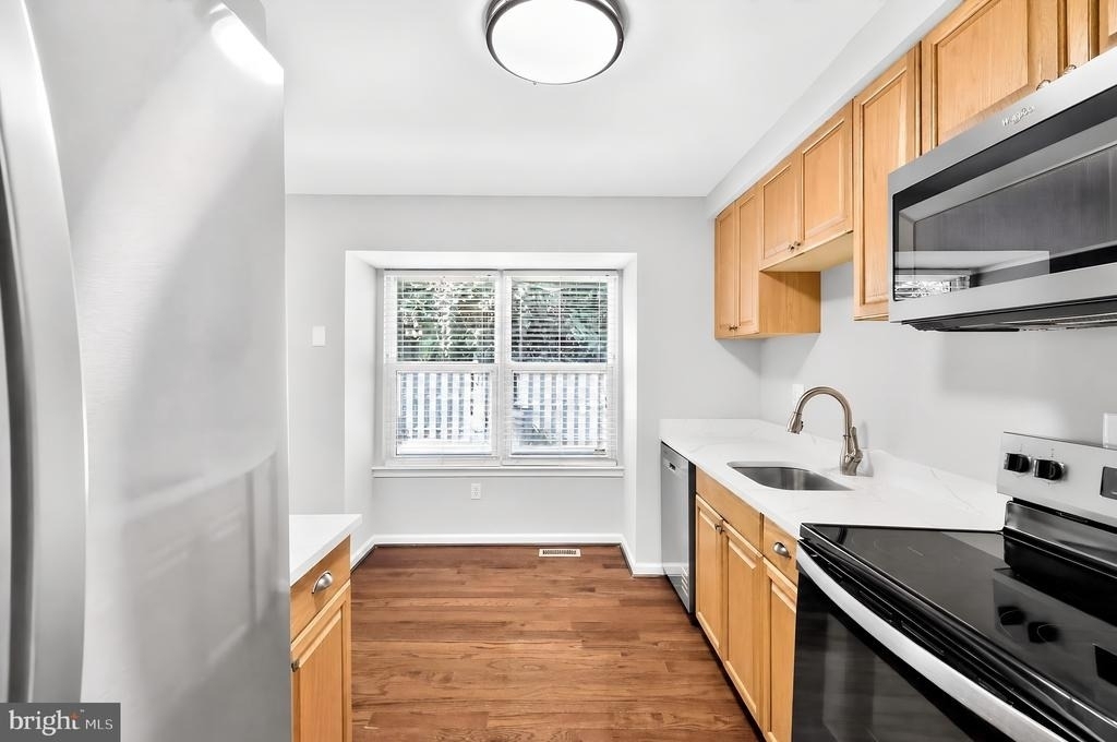 1731 Forest Park Drive - Photo 4