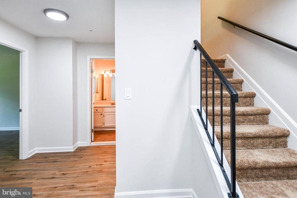 4849 River Valley Way - Photo 34