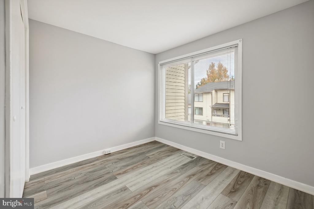9406 Collette Way - Photo 6